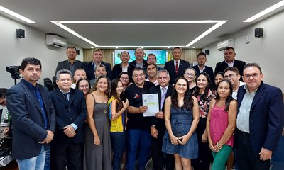 Câmara Municipal aprova reposição salarial dos professores de Apodi